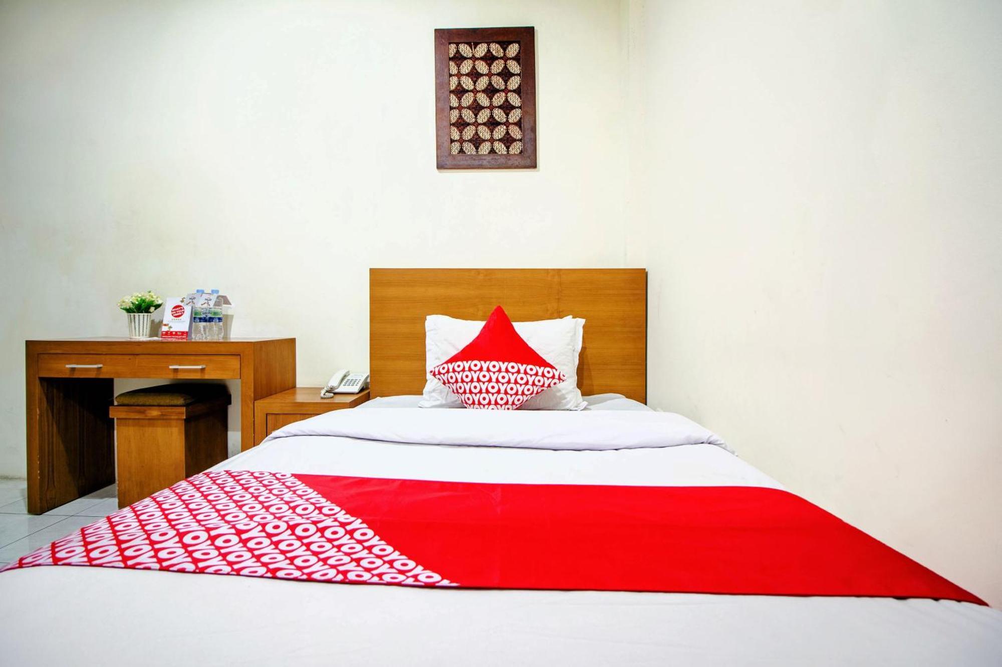 Super Oyo 250 De'Gadri Ndalem Hotel Jarakan Exterior foto