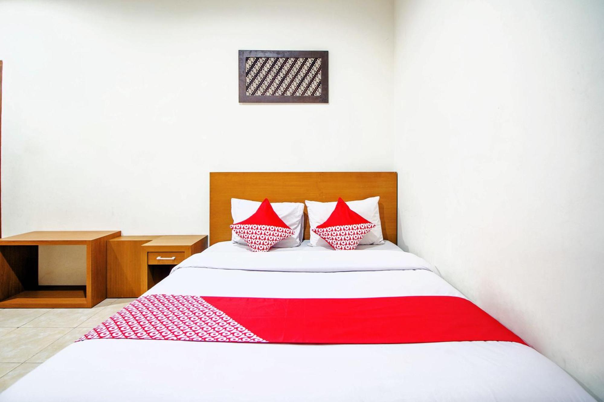 Super Oyo 250 De'Gadri Ndalem Hotel Jarakan Exterior foto