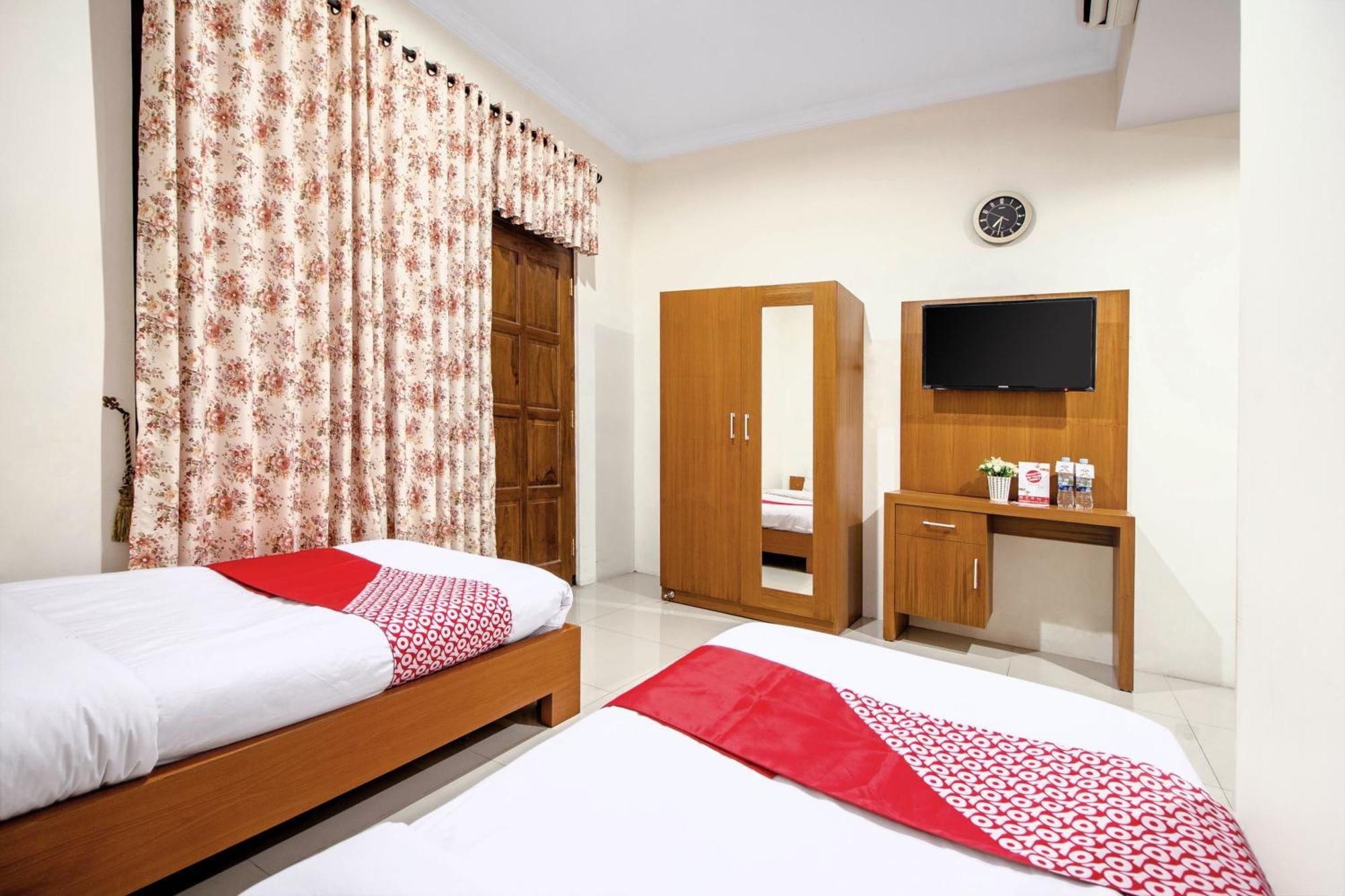 Super Oyo 250 De'Gadri Ndalem Hotel Jarakan Exterior foto