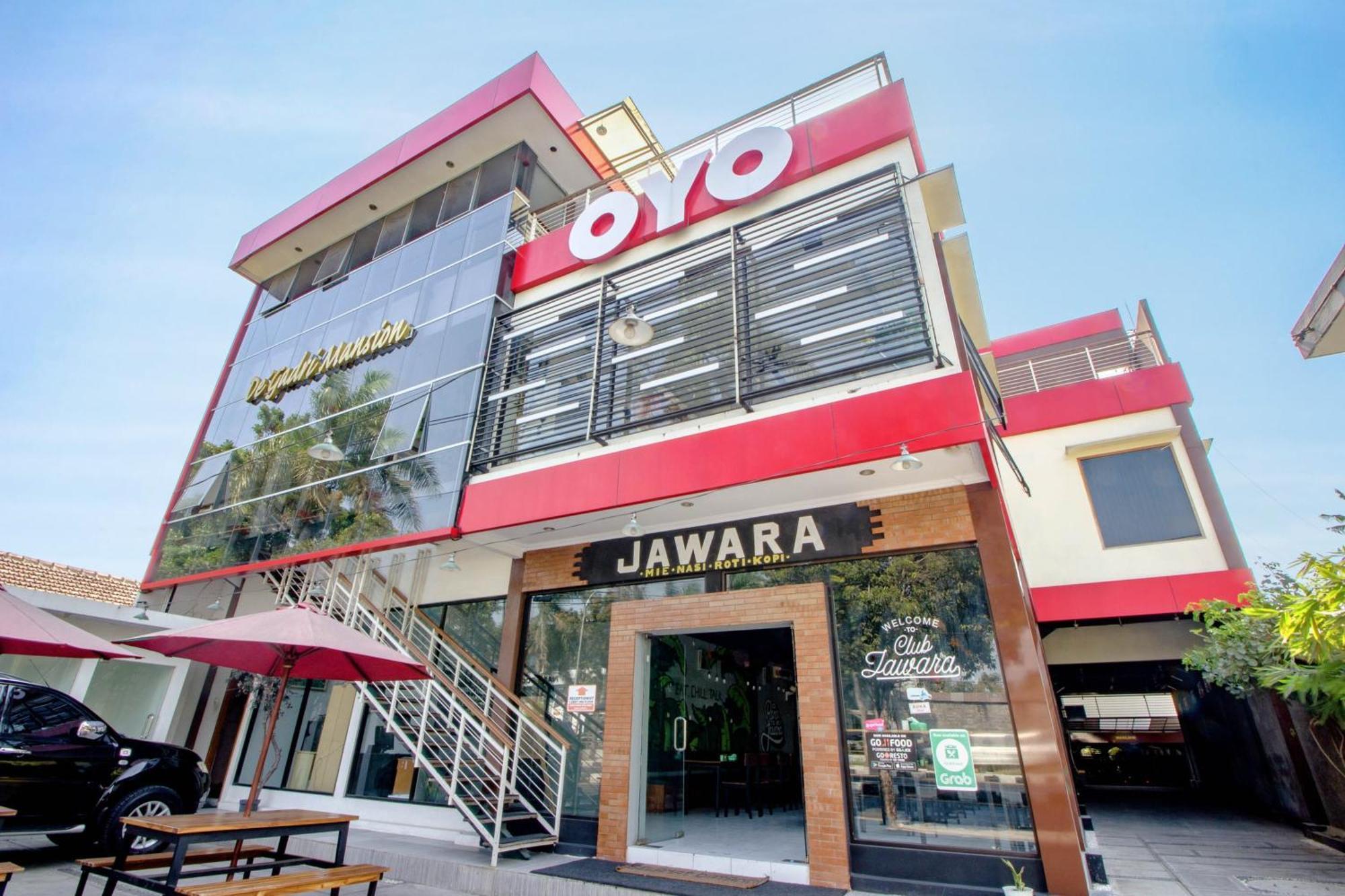 Super Oyo 250 De'Gadri Ndalem Hotel Jarakan Exterior foto